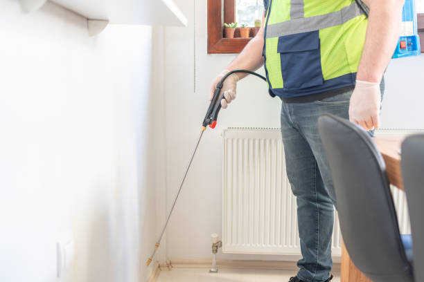 Best Cockroach Control Services  in Okemos, MI